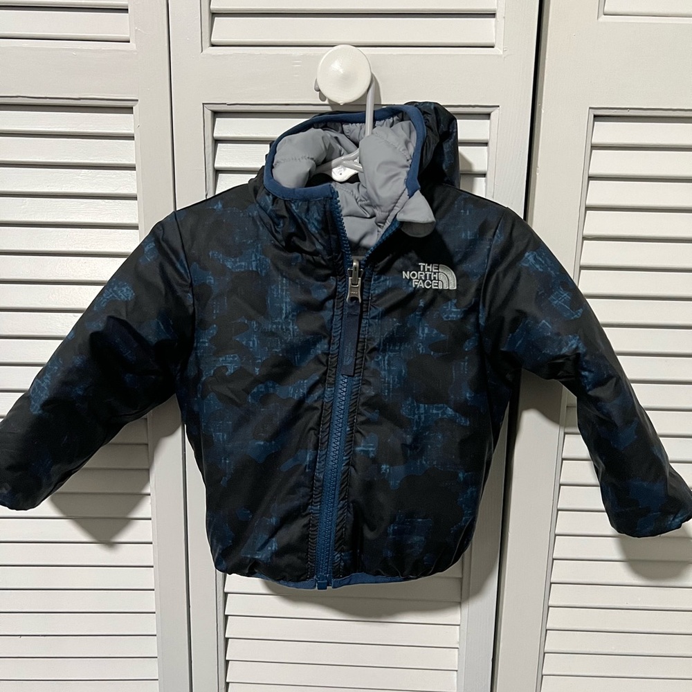 Infant Boys North Face jacket (reversible)